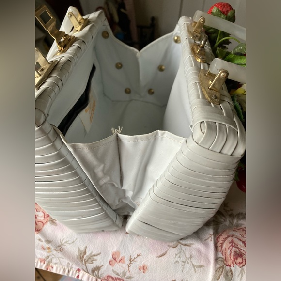 Fun Set - Vintage Fruit millinery purse with tropical sandals - SZ 8 - Picture 6 of 9